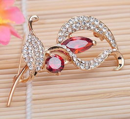 韓版時(shí)尚花朵胸針，璀璨綻放 xz151款水鉆胸針的廠家直銷優(yōu)勢(shì)與搭配指南